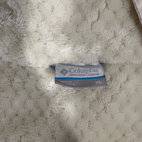 Cream Columbia coat - Picture 3 of 3